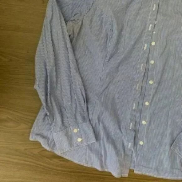 Ricki’s blue white stripe classic button front top size 14 - Picture 4 of 6